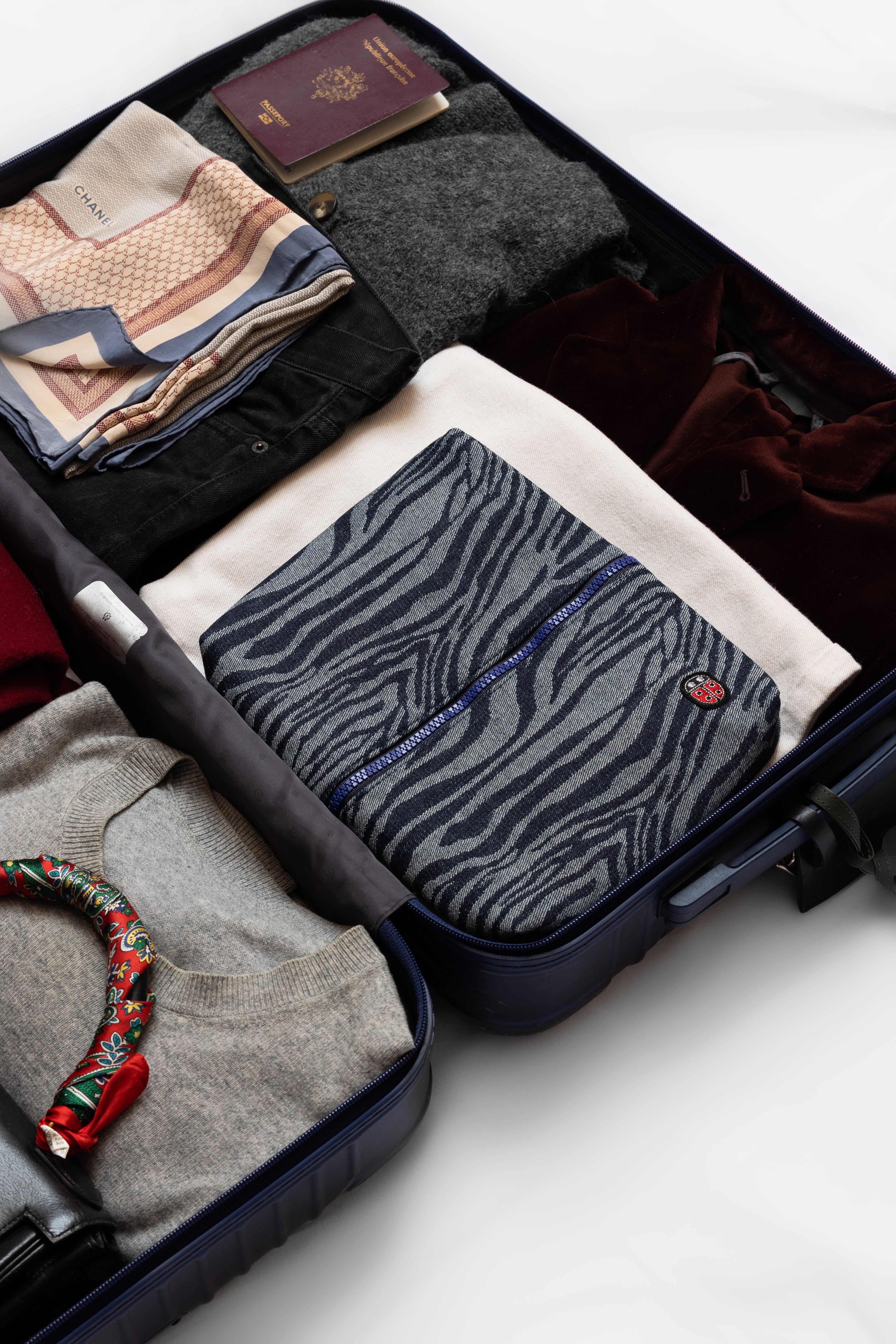 TWIN Jean Toiletry Bag | Large