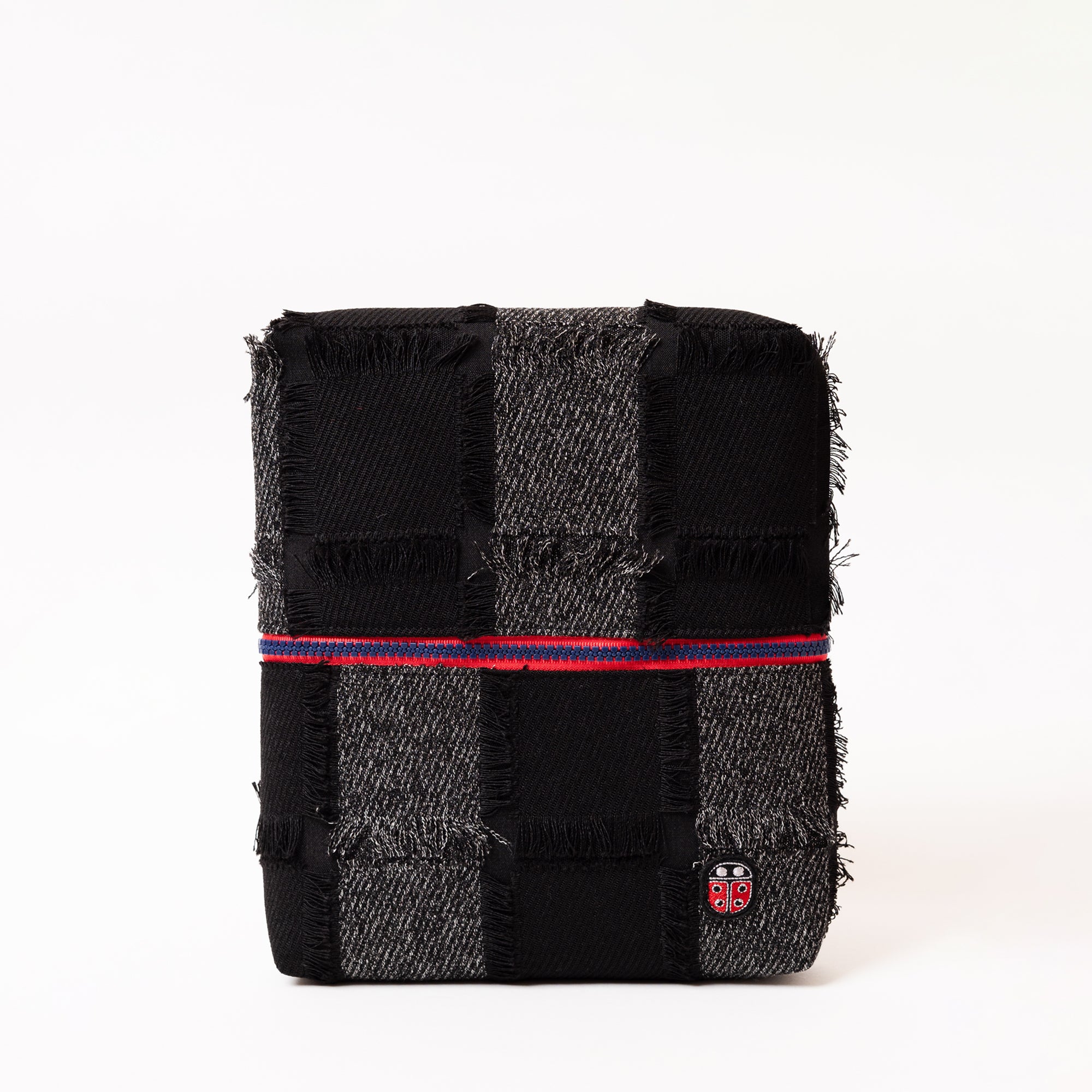 Trousse de toilette TWIN Chic Medium, vue de face – par Venitee Family