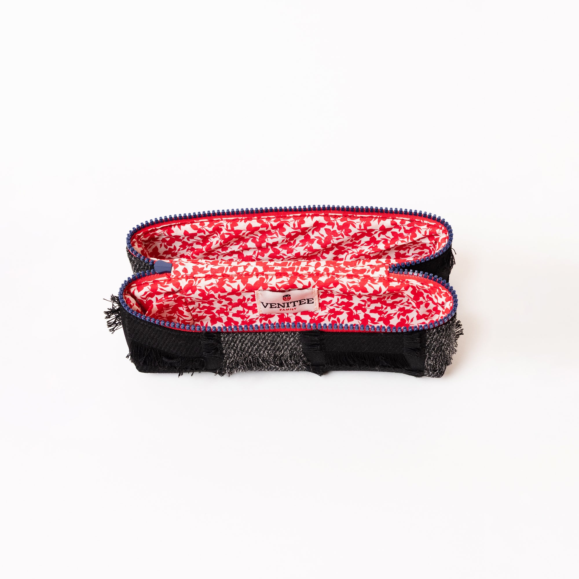 Intérieur de la trousse de toilette TWIN Chic Small – par Venitee Family