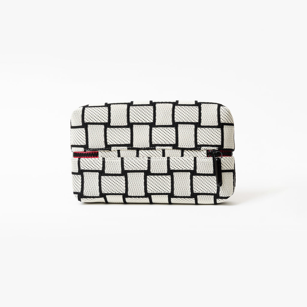 Dos de la trousse de toilette TWIN Décalée Small – par Venitee Family
