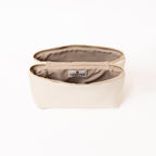 Intérieur de la trousse de toilette TWIN Délicate Medium – par Venitee Family