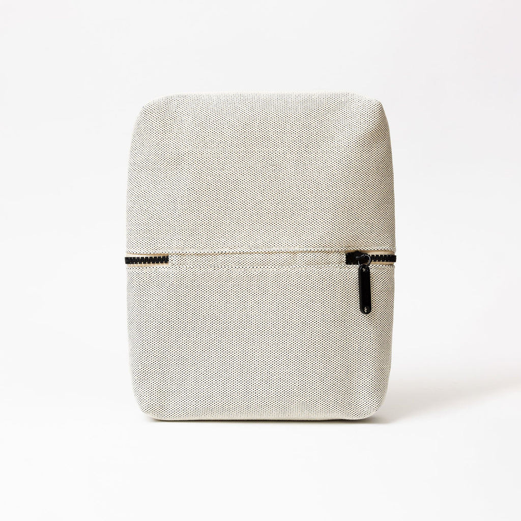 Dos de la trousse de toilette TWIN Faubourg Medium – par Venitee Family
