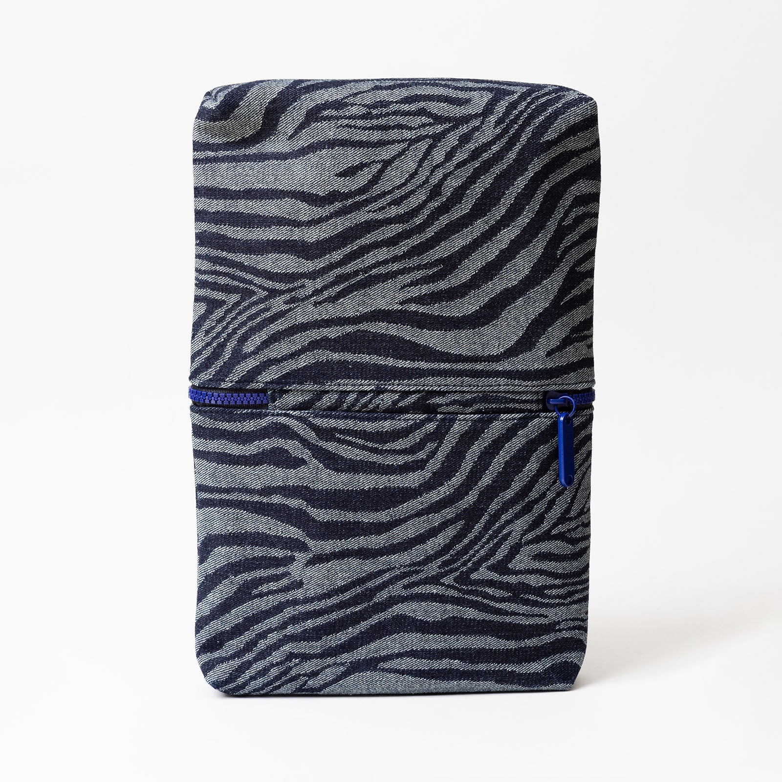 Dos de la trousse de toilette TWIN Jean Large – par Venitee Family