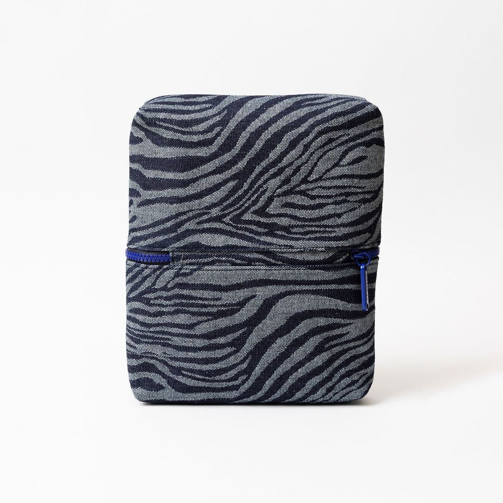 Dos de la trousse de toilette TWIN Jean Medium – par Venitee Family